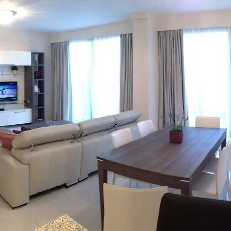 公寓 Darlex Galatex Center